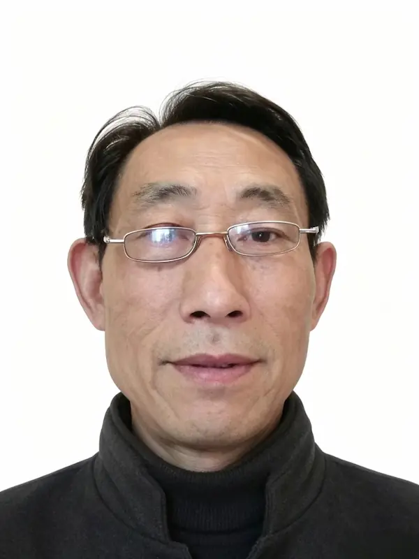 天舜广告工程安装主管夏忠棱